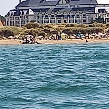 Port De Sur شقة *